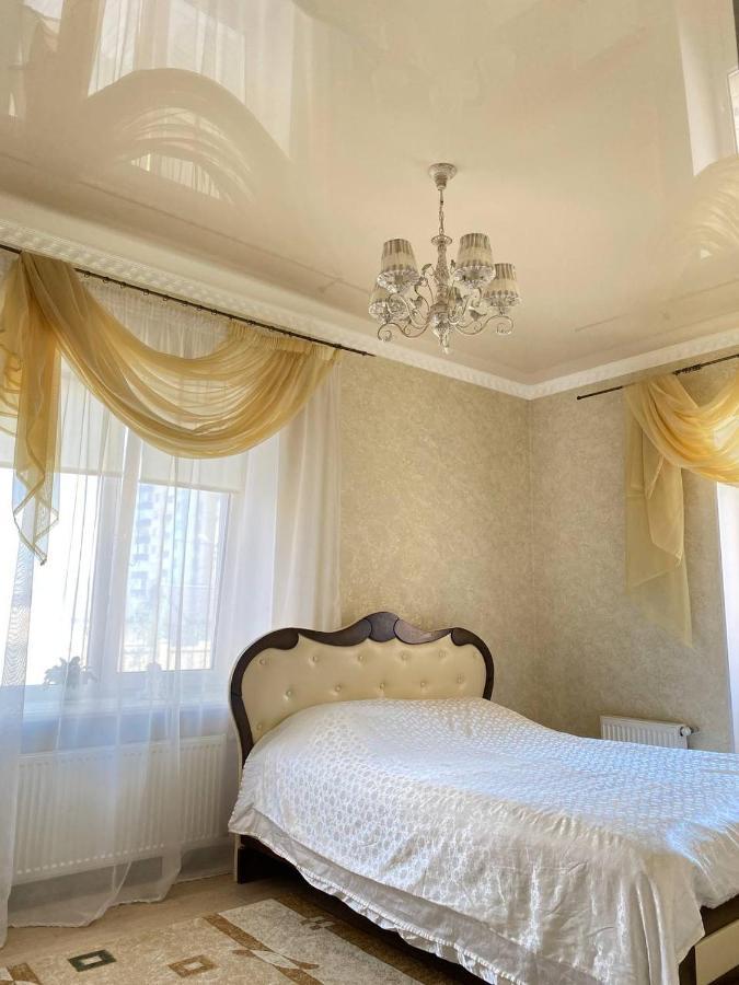 Apartments Koryatovichi Street Kamjanets-Podilsky Buitenkant foto